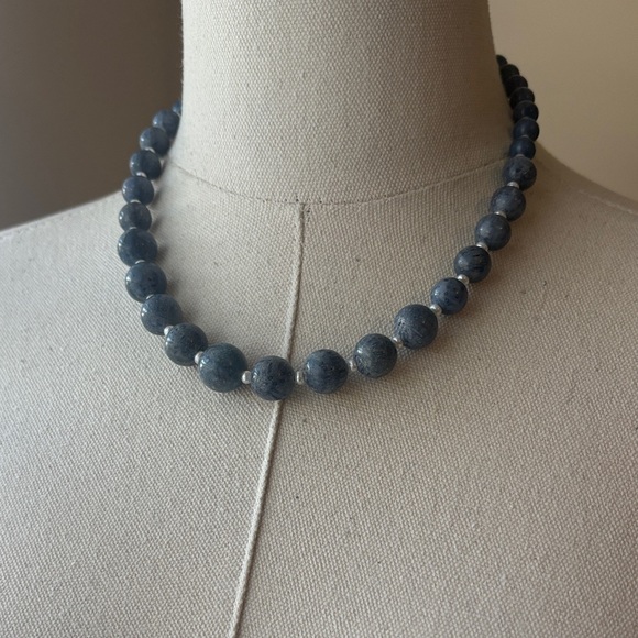 Elegant Blue Beaded Necklace - Picture 1 of 4